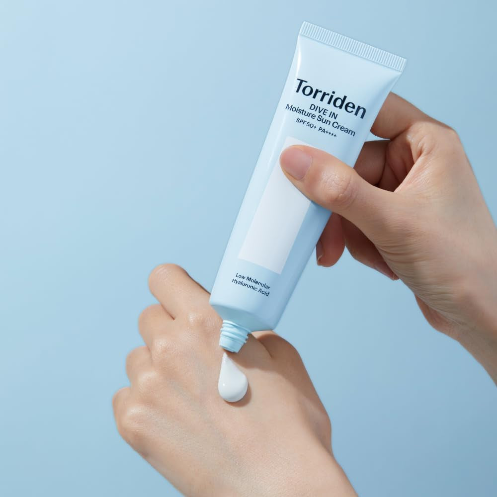 Dive in Moisture Hyaluronic Sun Cream SPF 50+ PA++++ - Mini 20Ml, 2.02 Fl. Oz. - Hydrating Sun Protection with Low Molecular Hyaluronic Acid for Sensitive Skin