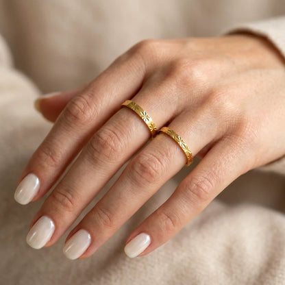 Stainless Steel Rings for Women Golden Stackable Starburst Textured Pattern Minimalist Delicate Finger Tail Joint Jewelry