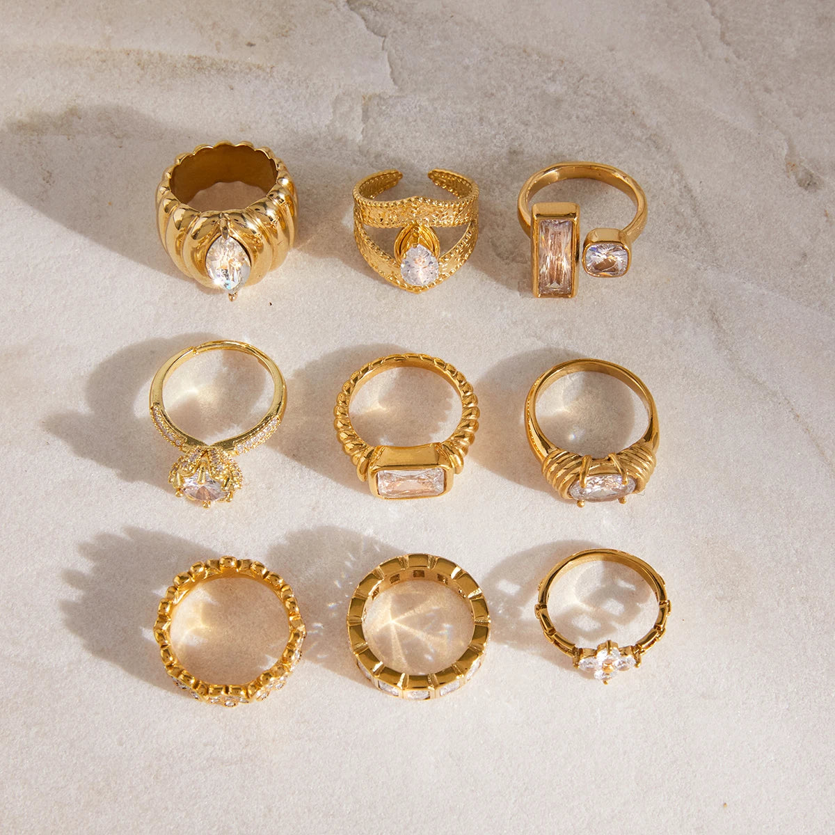 Minimalist 18K Gold Color Plated Stainless Steel Geometric Zircon Flower Ring Stackable Texture Ring Women'S Jewelry